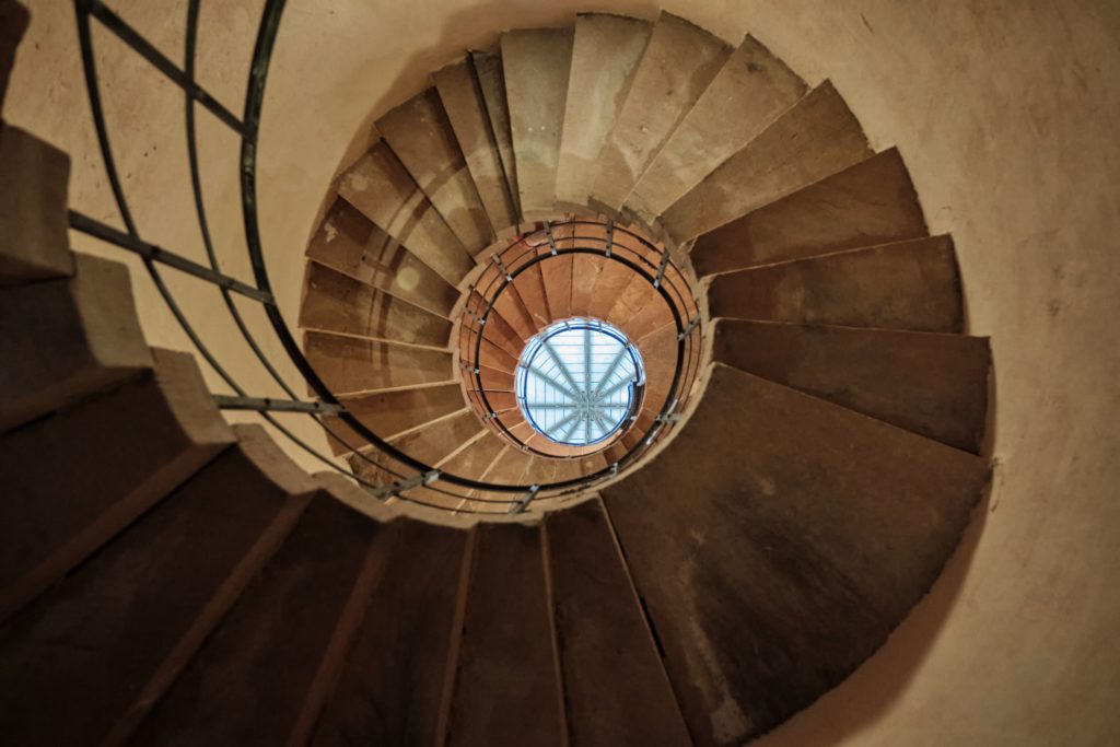 Oeuvre Escalier Musée Vaudou Autres sujets